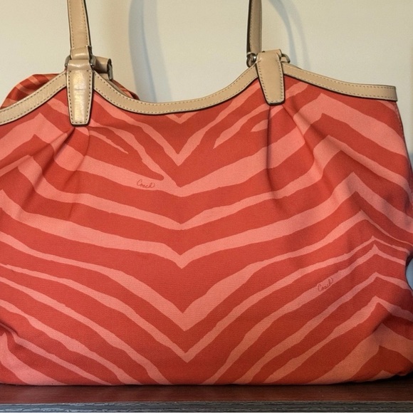 COACH Signature Devin Zebra Print Orange Coral Tote F24022 & Wallet/coin/scarf! - Picture 15 of 16